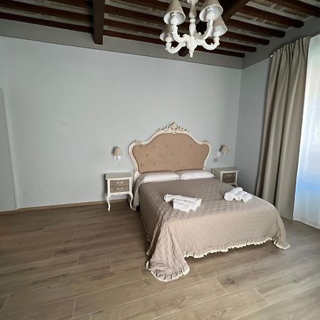 פיזה La Perla Del Borgo B&B חדר תמונה